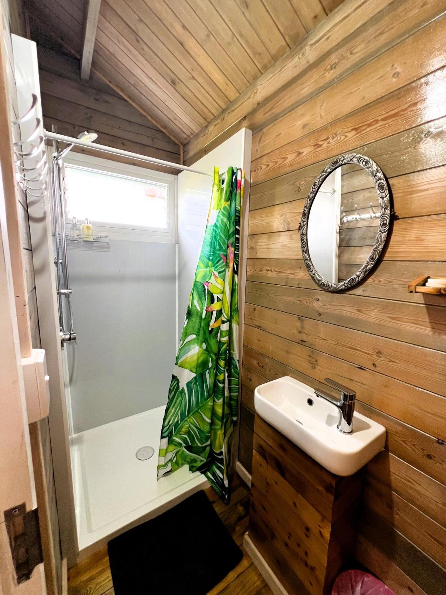 Red Hibiscus Villas Rarotonga Exterior foto